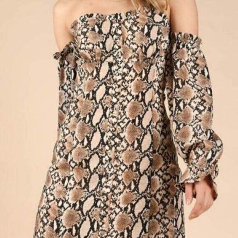 Wild Honey off the shoulder snake dress NWT sz S